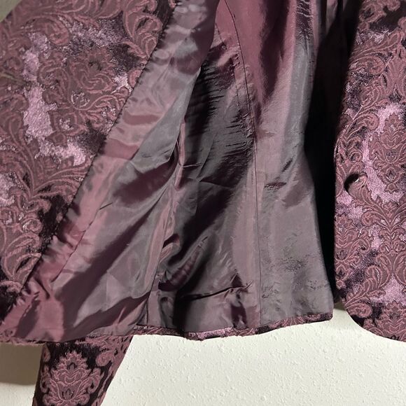Apostrophe Metropolitan Luxe II Plum Brocade Blazer - Picture 8 of 11